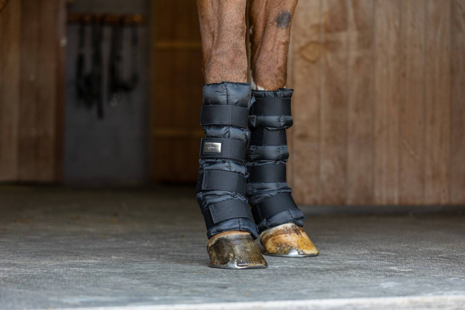 Ochraniacze chłodzące dla konia, czarny, roz. Uni, Covalliero